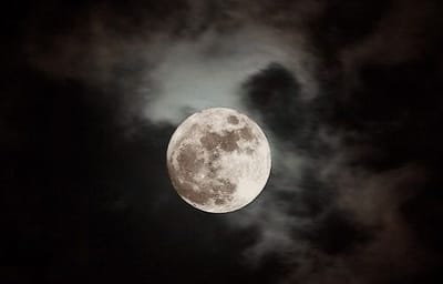 The edge of luna